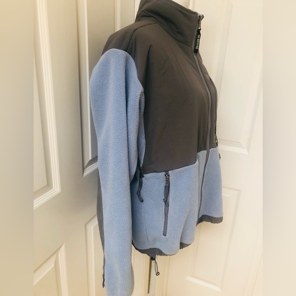 Women’s Long Sleeve Blue & Gray Fleece North Face Zip Front Jacket & Pockets. - Picture 8 of 9